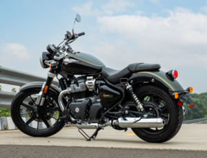 The new Royal Enfield Super Meteor 650 Cruising at its Purest